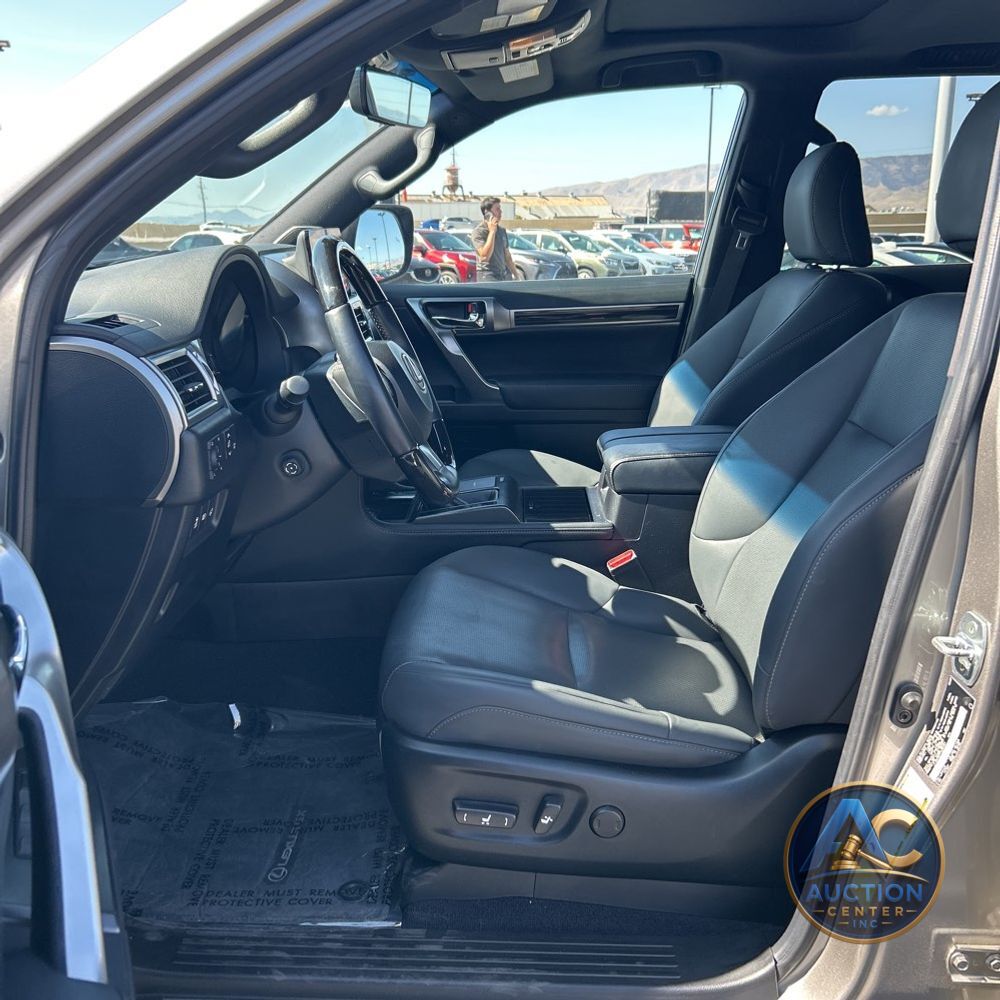 2023 Lexus GX 460 Base