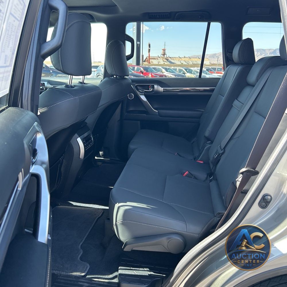 2023 Lexus GX 460 Base