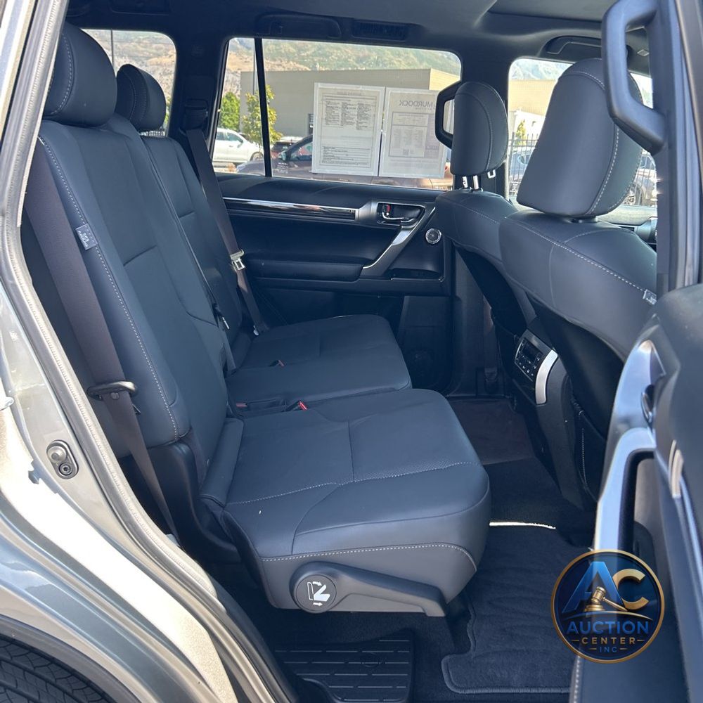 2023 Lexus GX 460 Base