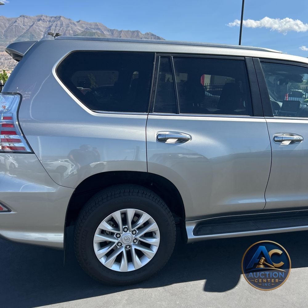 2023 Lexus GX 460 Base