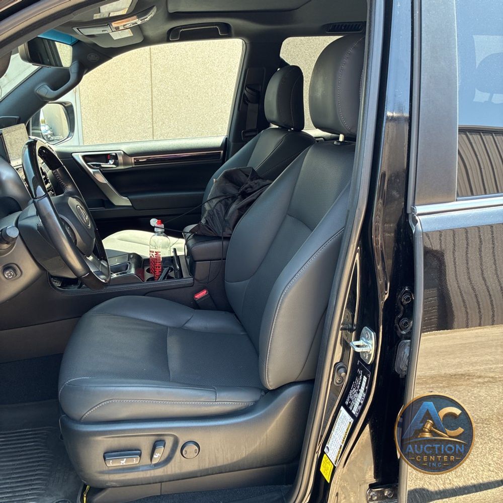 2023 Lexus GX 460 Base