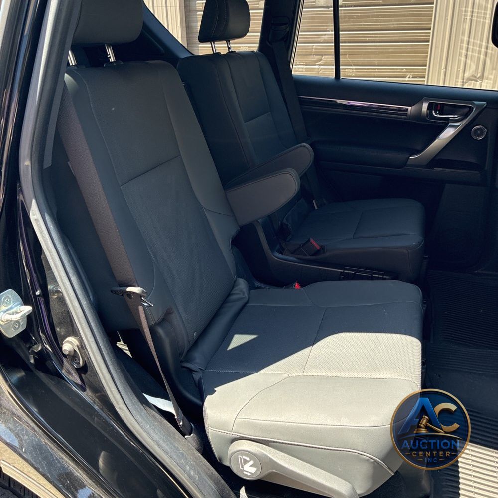 2023 Lexus GX 460 Base