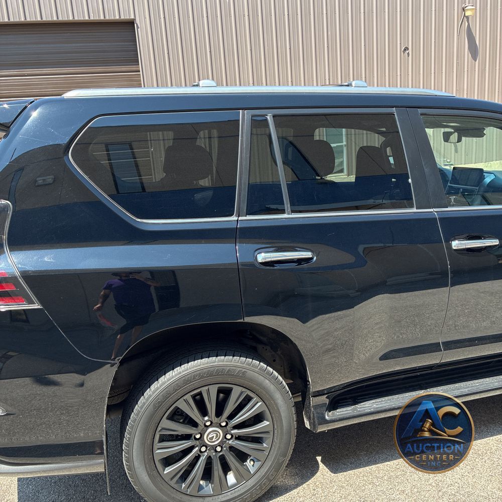 2023 Lexus GX 460 Base