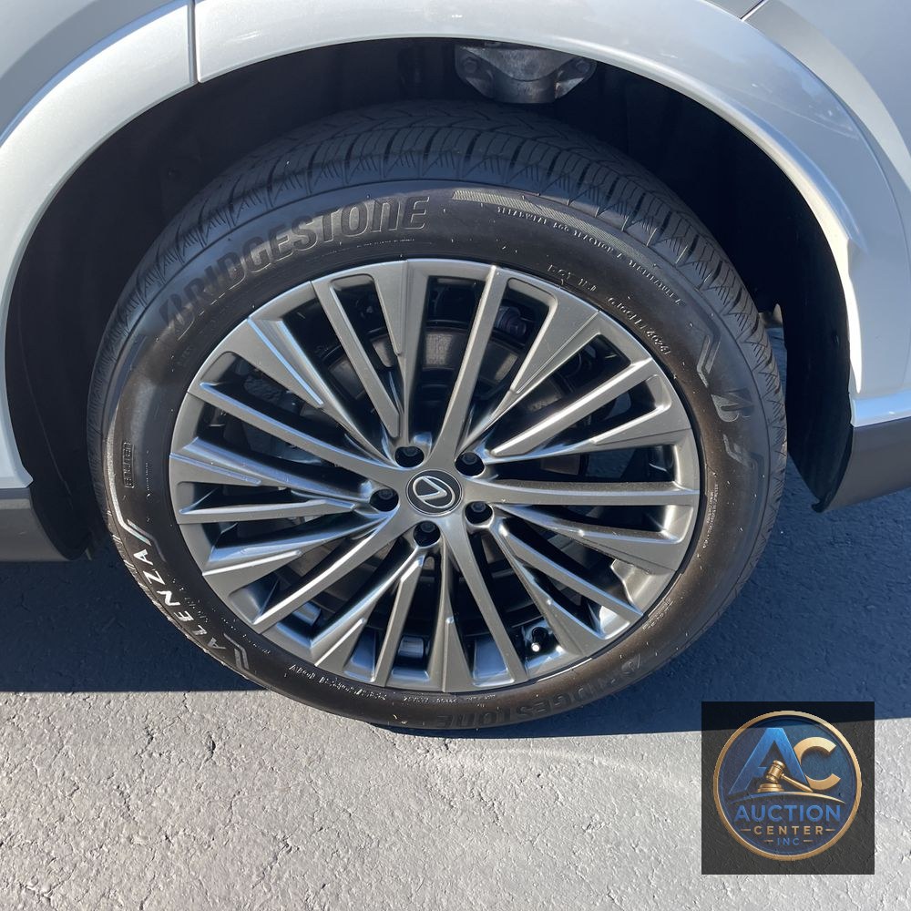 2025 Lexus RX 450h+ Luxury