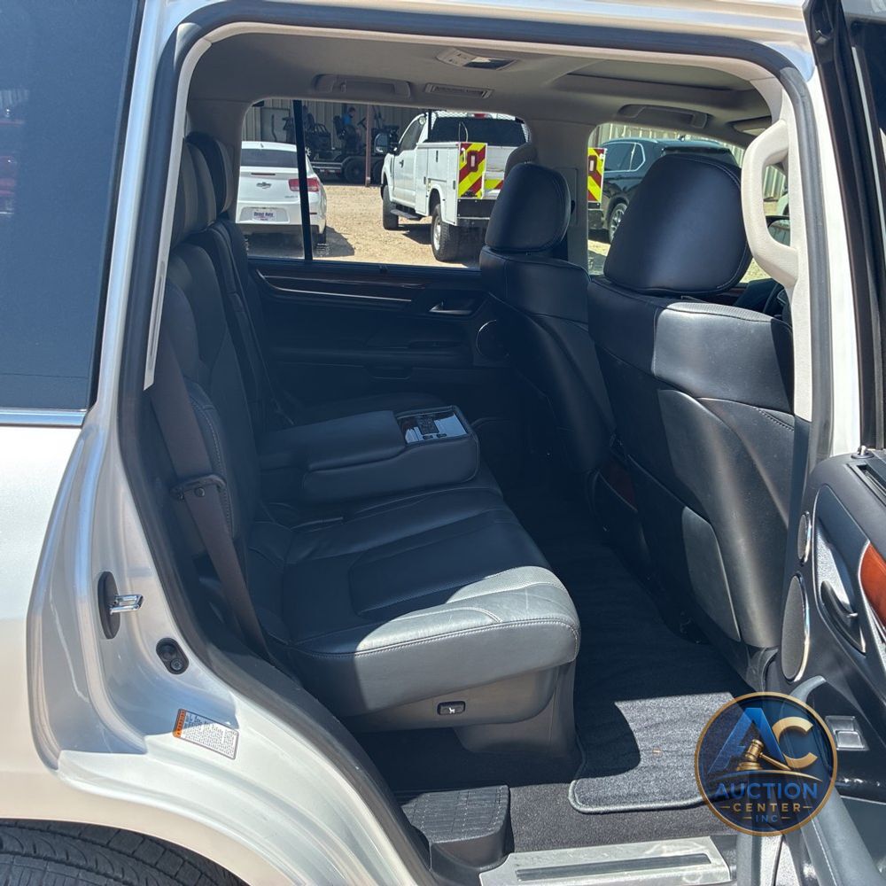 2020 Lexus LX 570 Three-Row