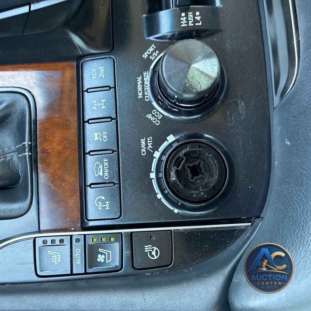 2020 Lexus LX 570 Three-Row