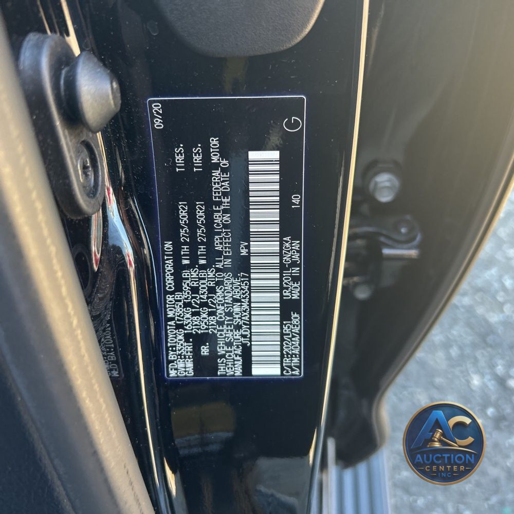 2021 Lexus LX 570 Three-Row
