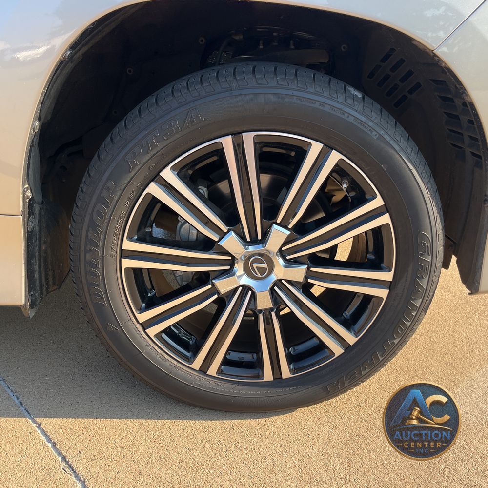 2020 Lexus LX 570 Three-Row