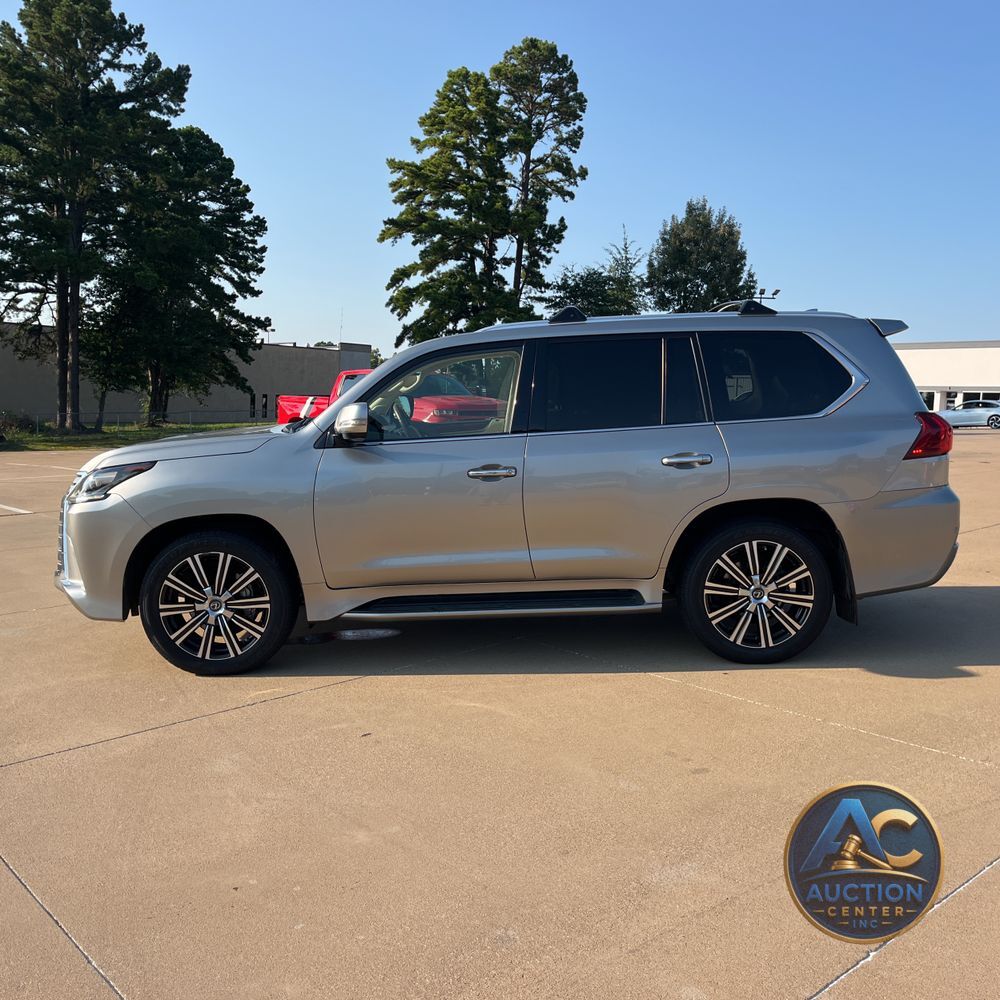 2020 Lexus LX 570 Three-Row