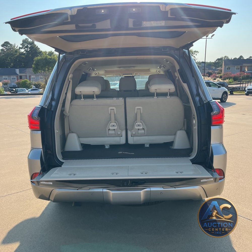 2020 Lexus LX 570 Three-Row