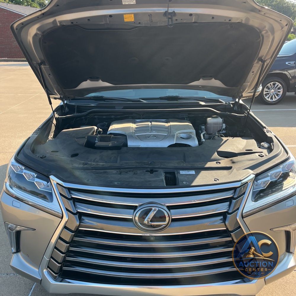 2020 Lexus LX 570 Three-Row