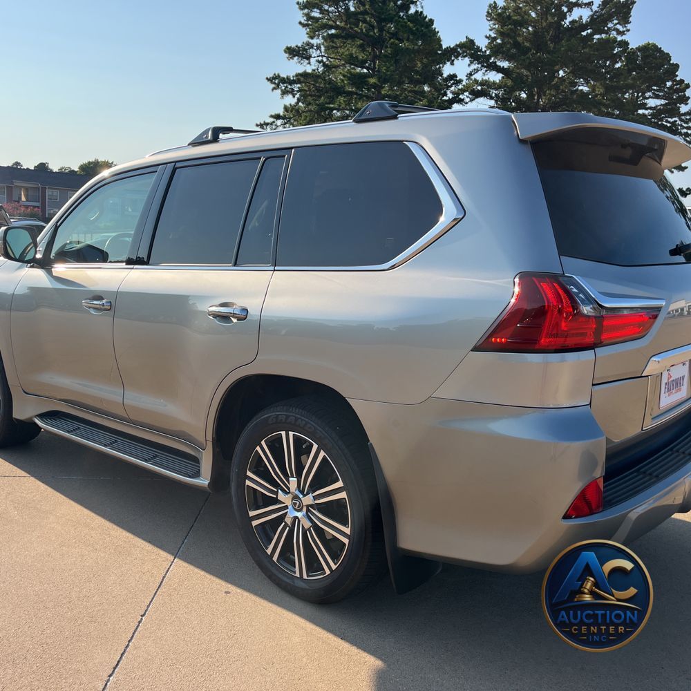 2020 Lexus LX 570 Three-Row