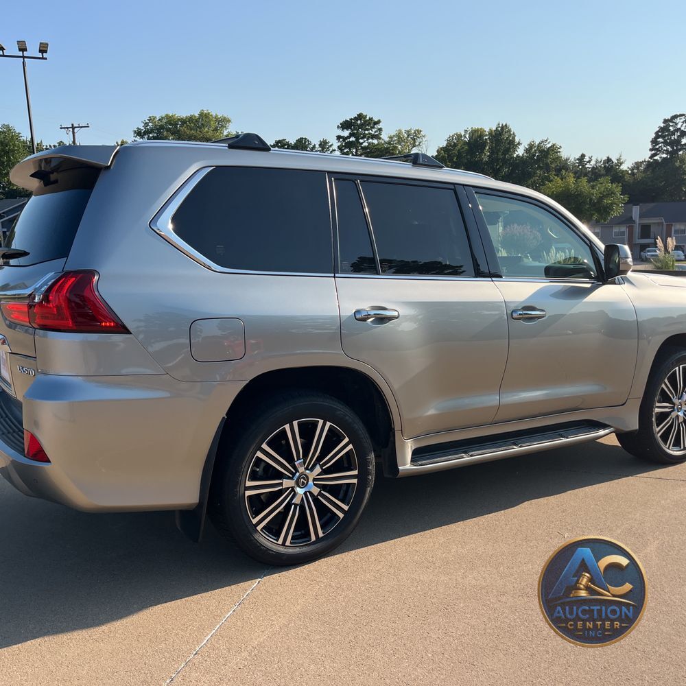 2020 Lexus LX 570 Three-Row