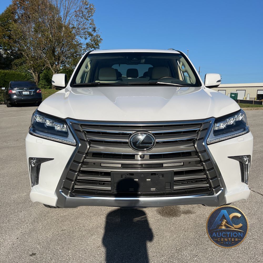 2021 Lexus LX 570 Three-Row