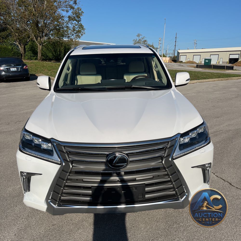 2021 Lexus LX 570 Three-Row
