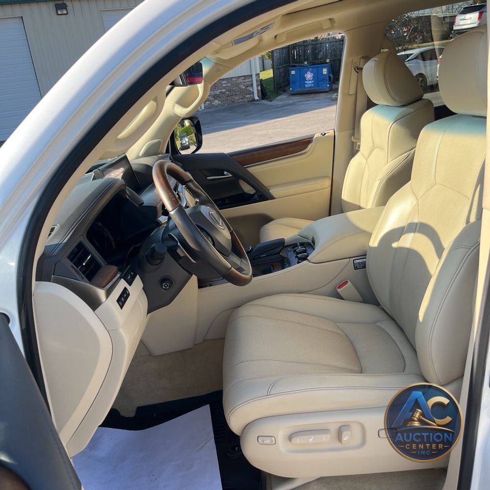 2021 Lexus LX 570 Three-Row