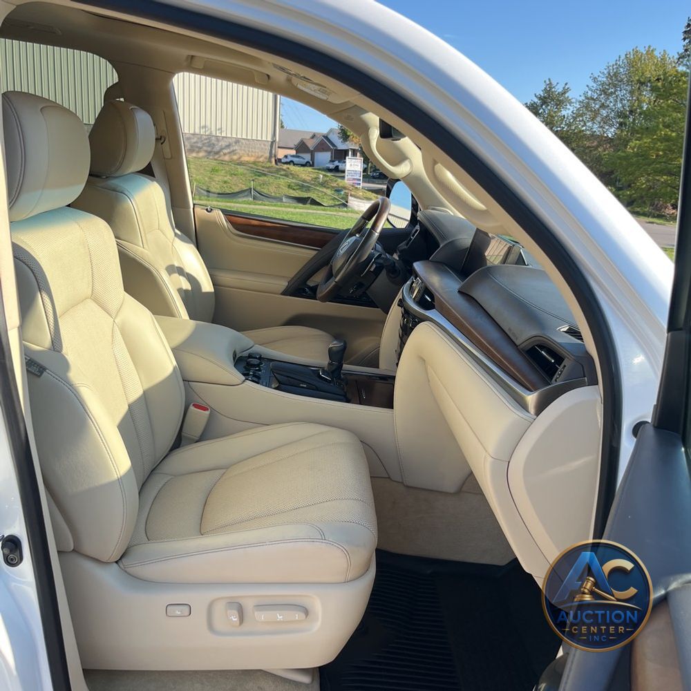 2021 Lexus LX 570 Three-Row