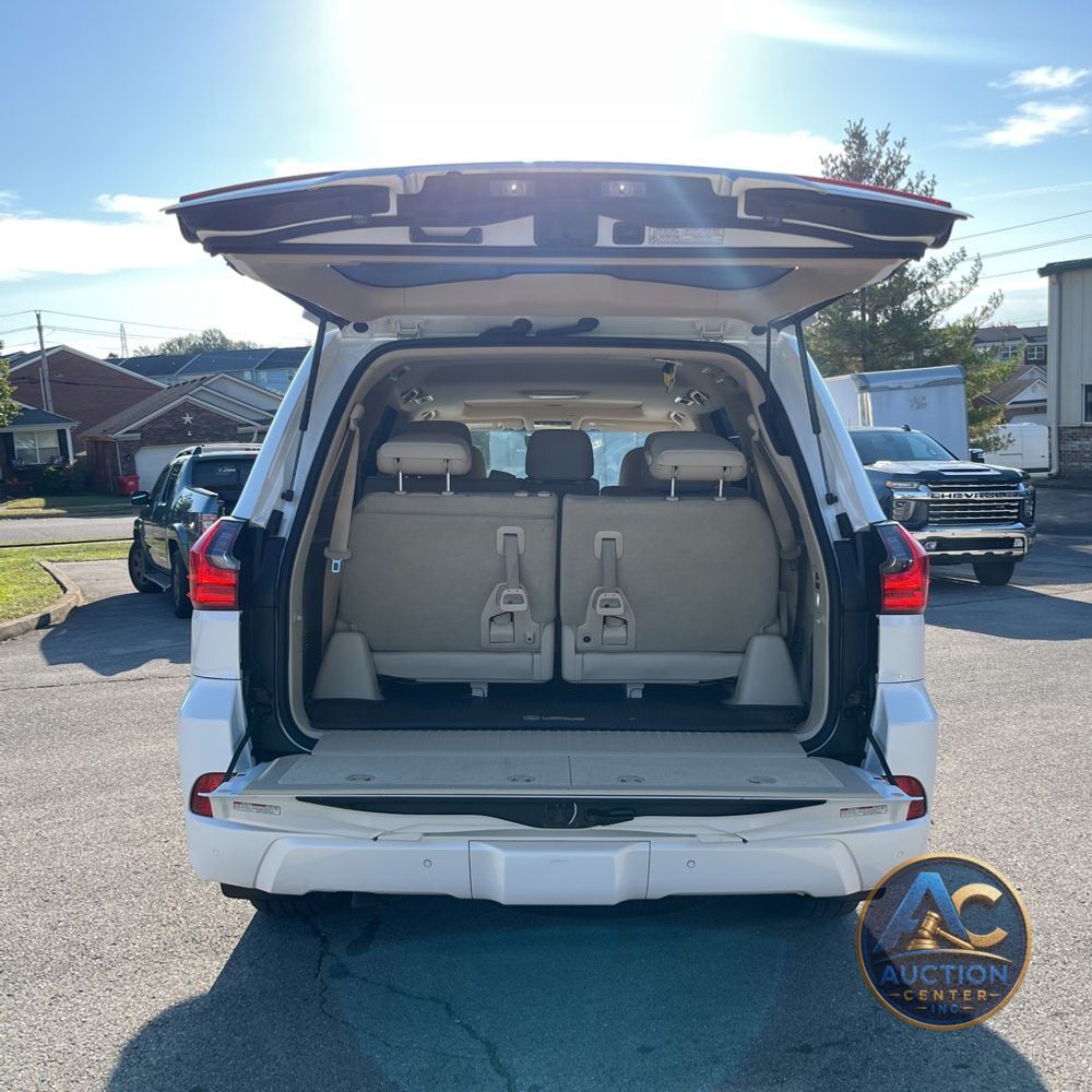 2021 Lexus LX 570 Three-Row