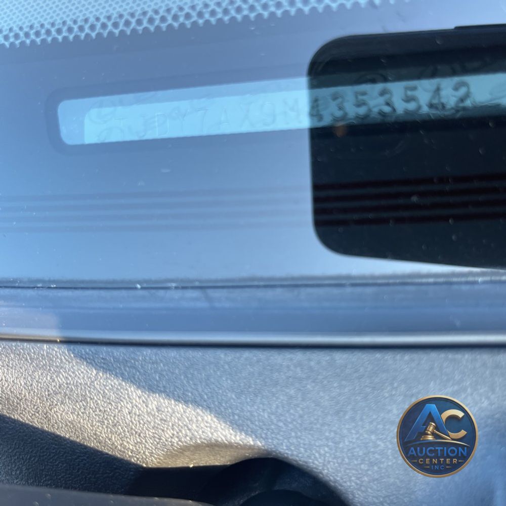 2021 Lexus LX 570 Three-Row