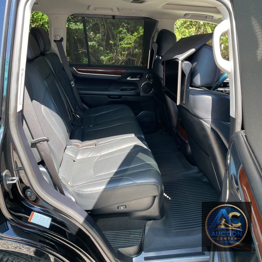 2021 Lexus LX 570 Three-Row
