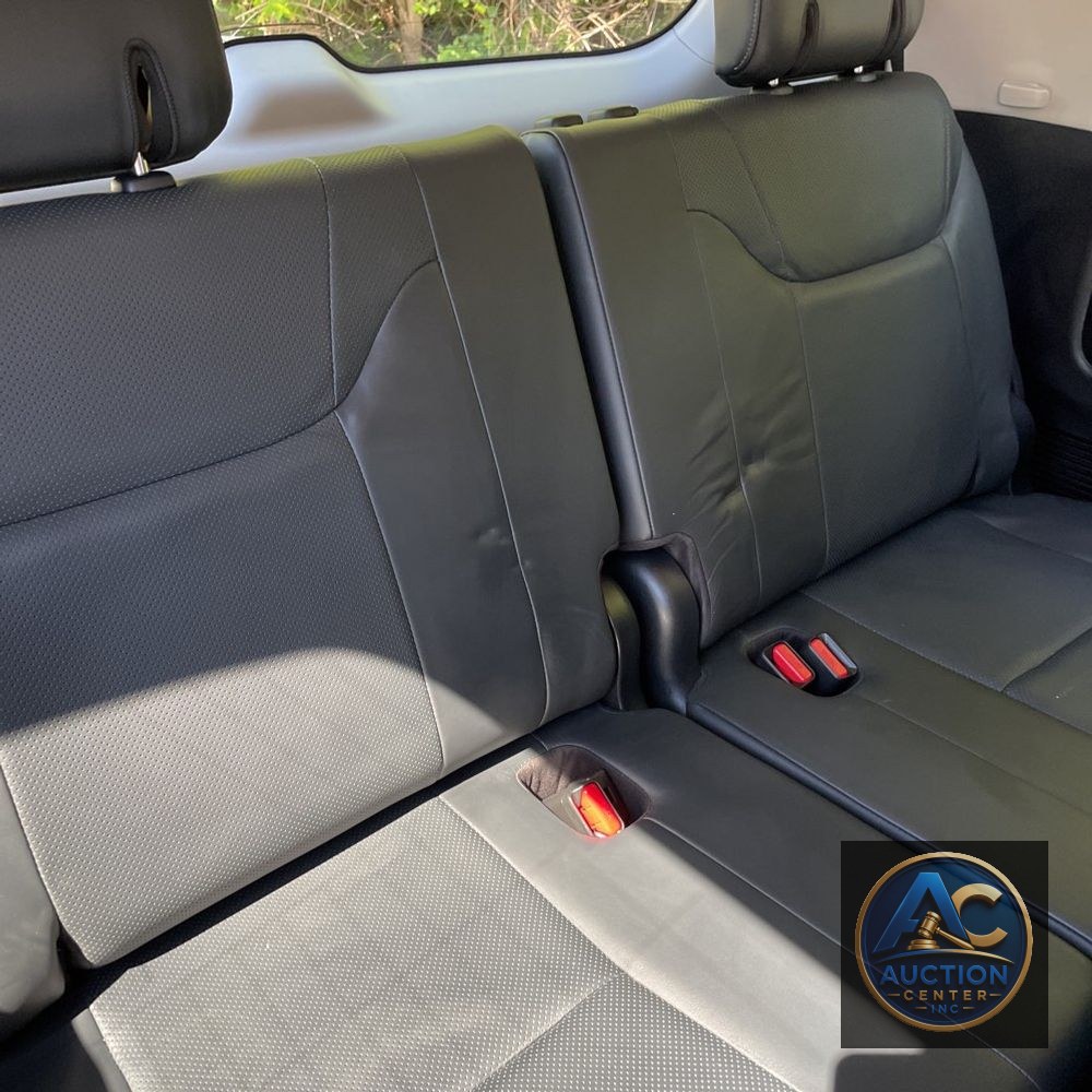 2021 Lexus LX 570 Three-Row
