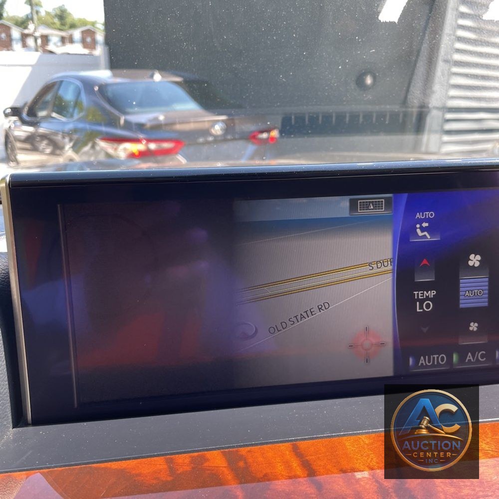 2021 Lexus LX 570 Three-Row