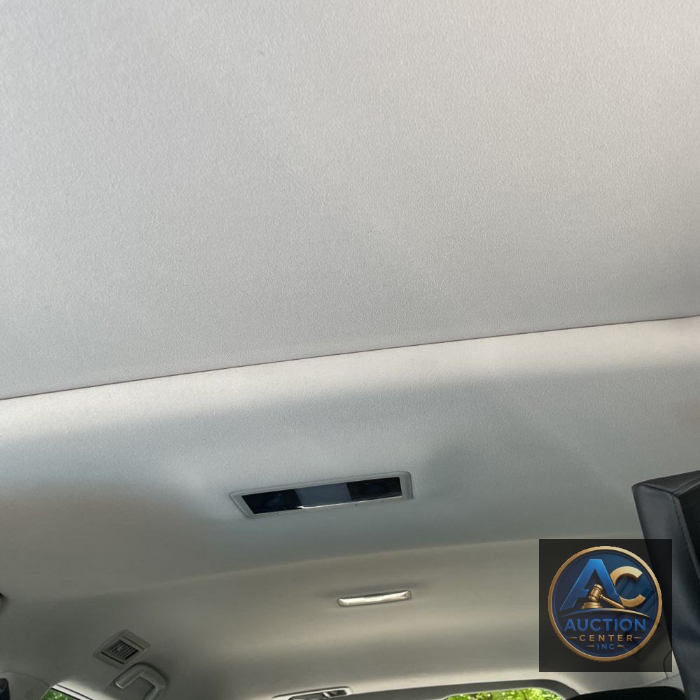 2021 Lexus LX 570 Three-Row