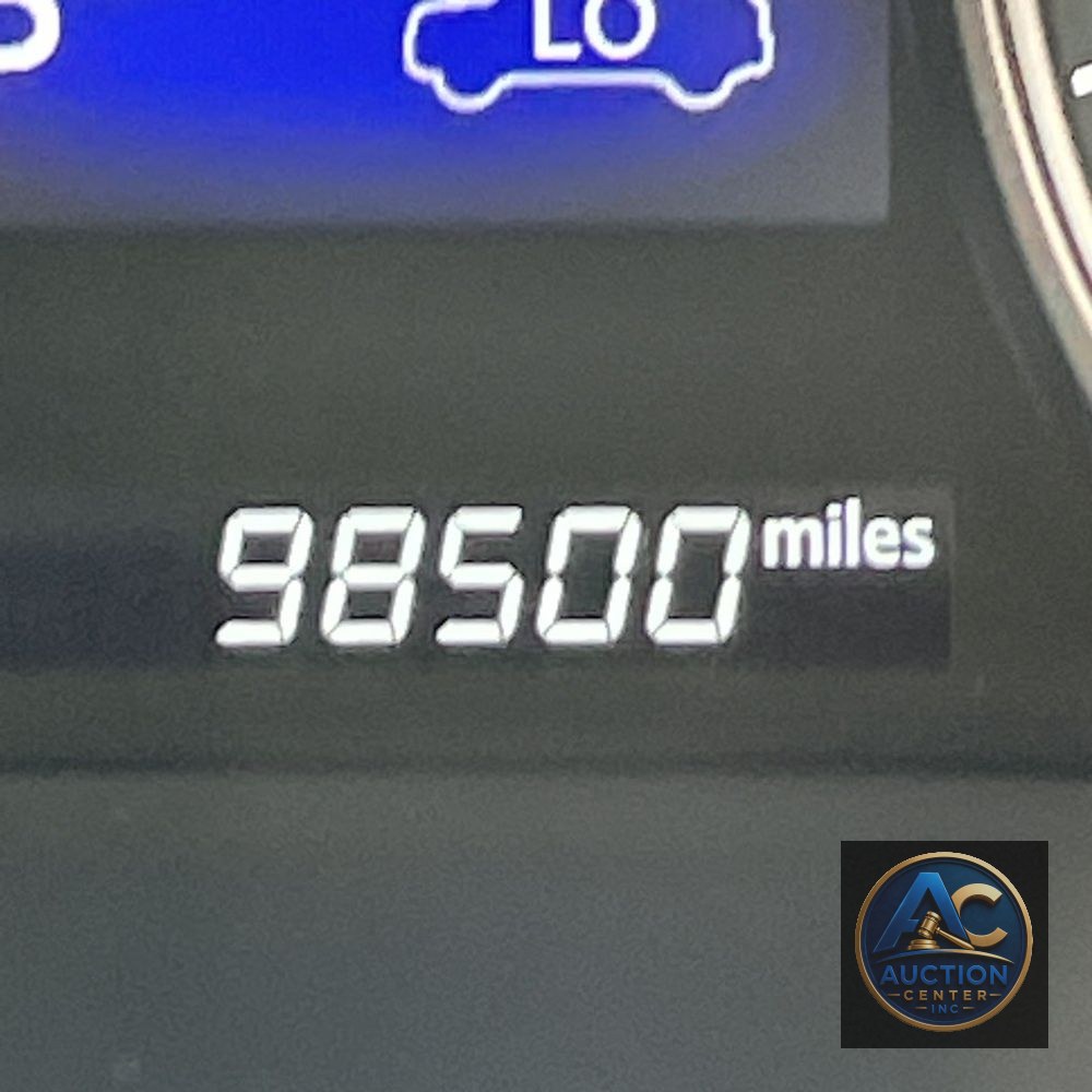 2021 Lexus LX 570 Three-Row