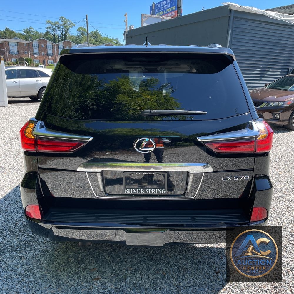 2021 Lexus LX 570 Three-Row