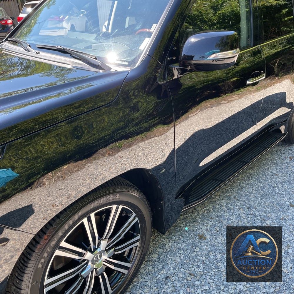 2021 Lexus LX 570 Three-Row