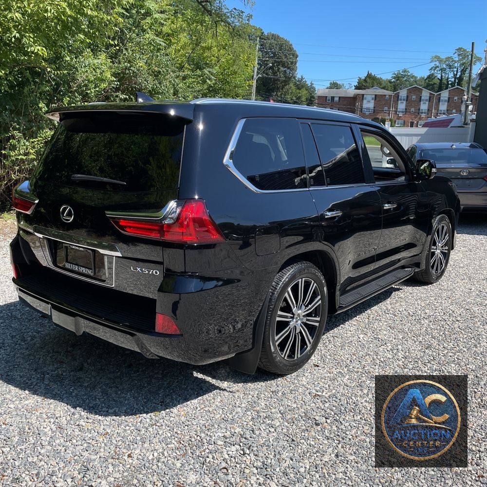 2021 Lexus LX 570 Three-Row