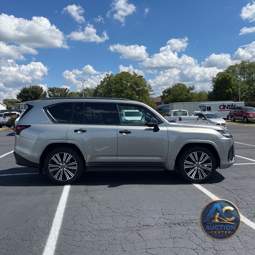 2023 Lexus LX 600 Luxury