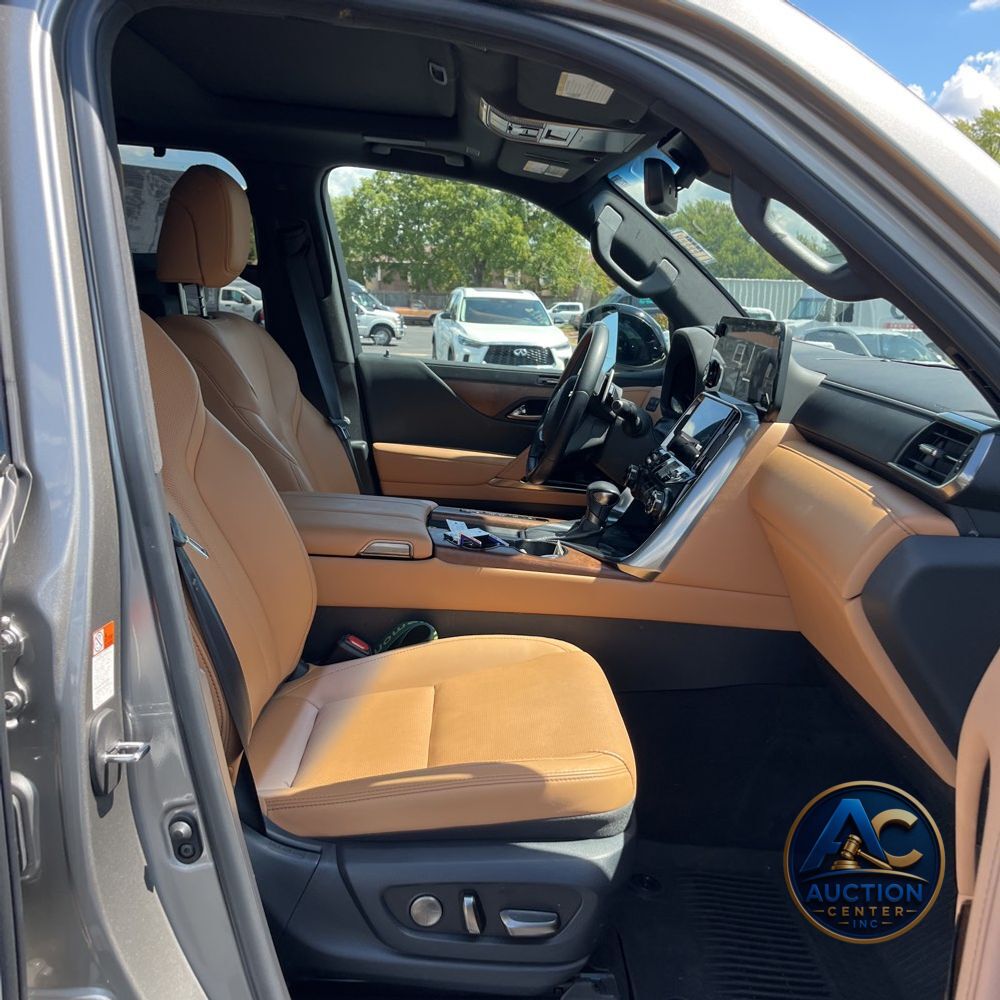 2023 Lexus LX 600 Luxury