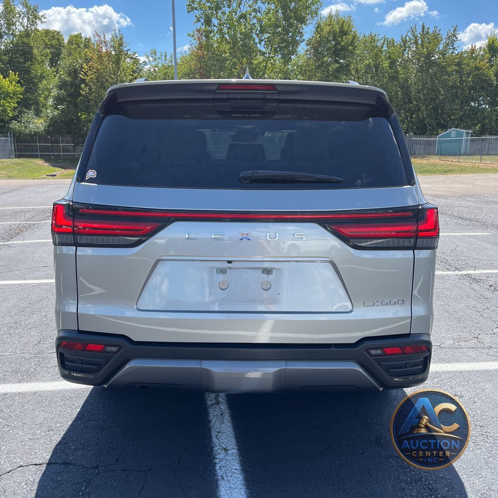 2023 Lexus LX 600 Luxury