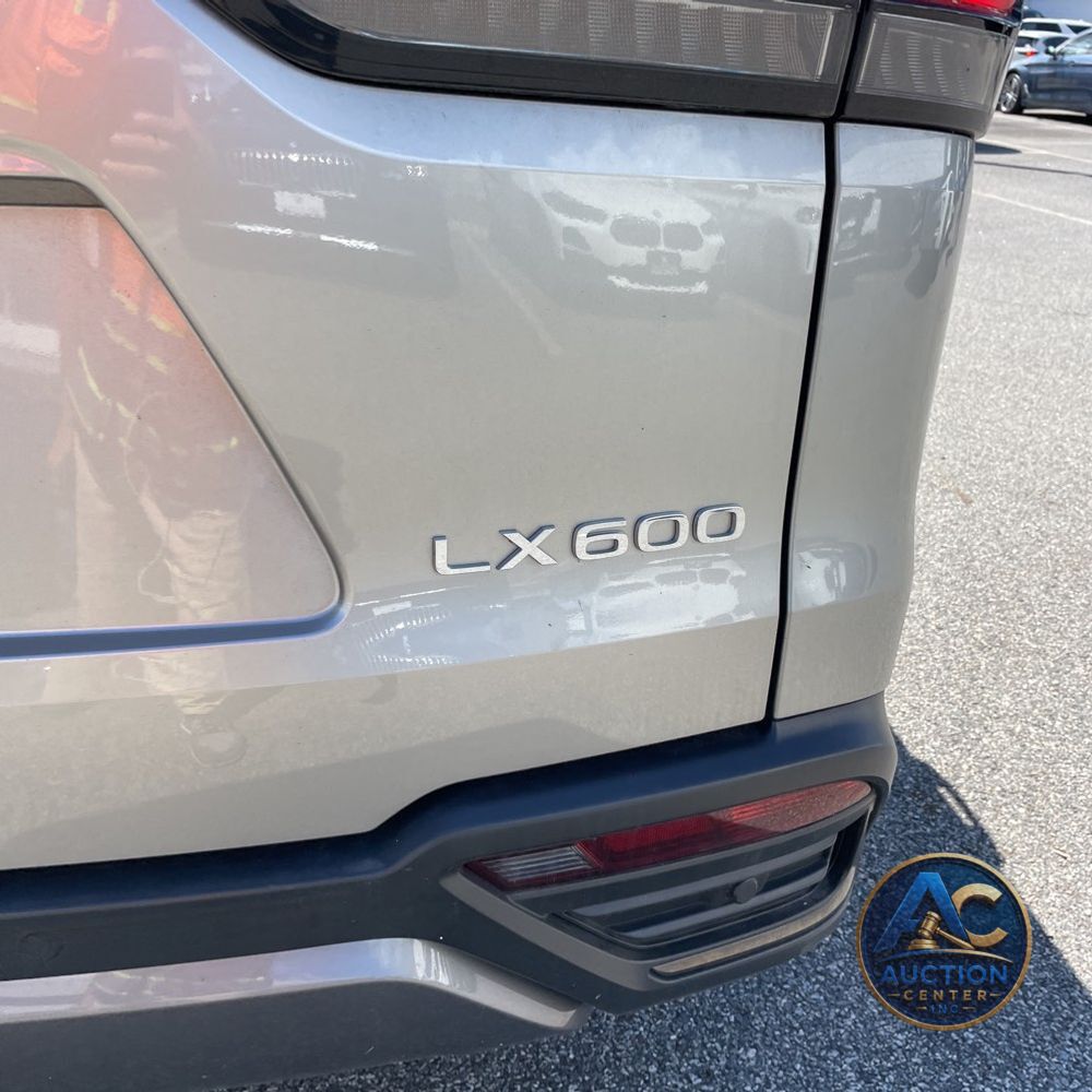 2023 Lexus LX 600 Luxury