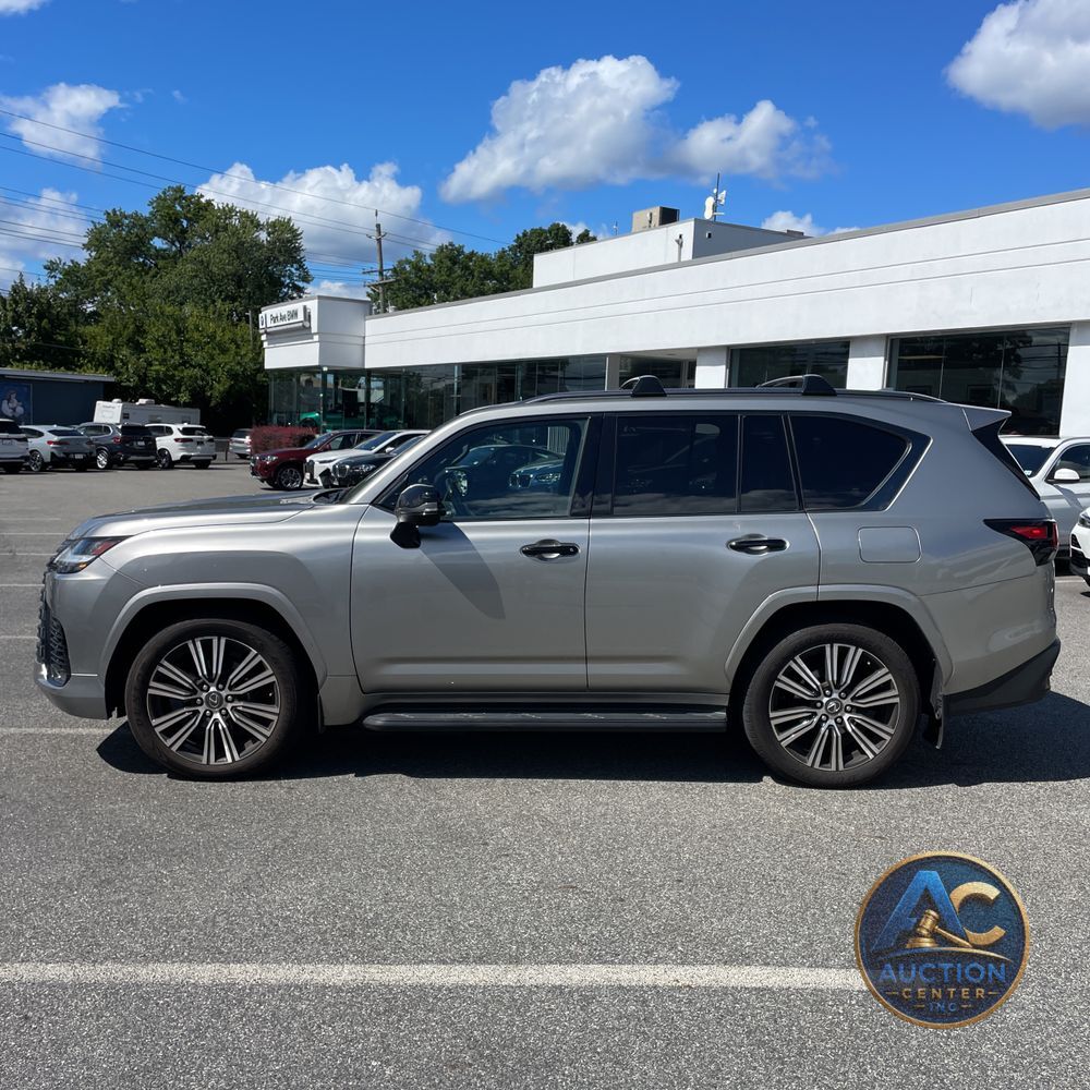 2023 Lexus LX 600 Luxury