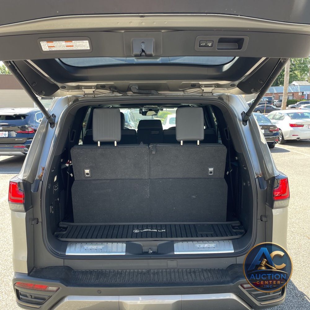 2023 Lexus LX 600 Luxury