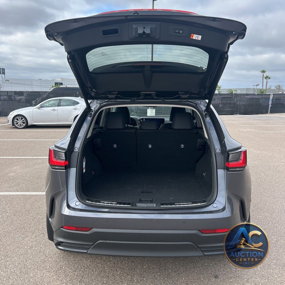 2025 Lexus NX 350h Premium