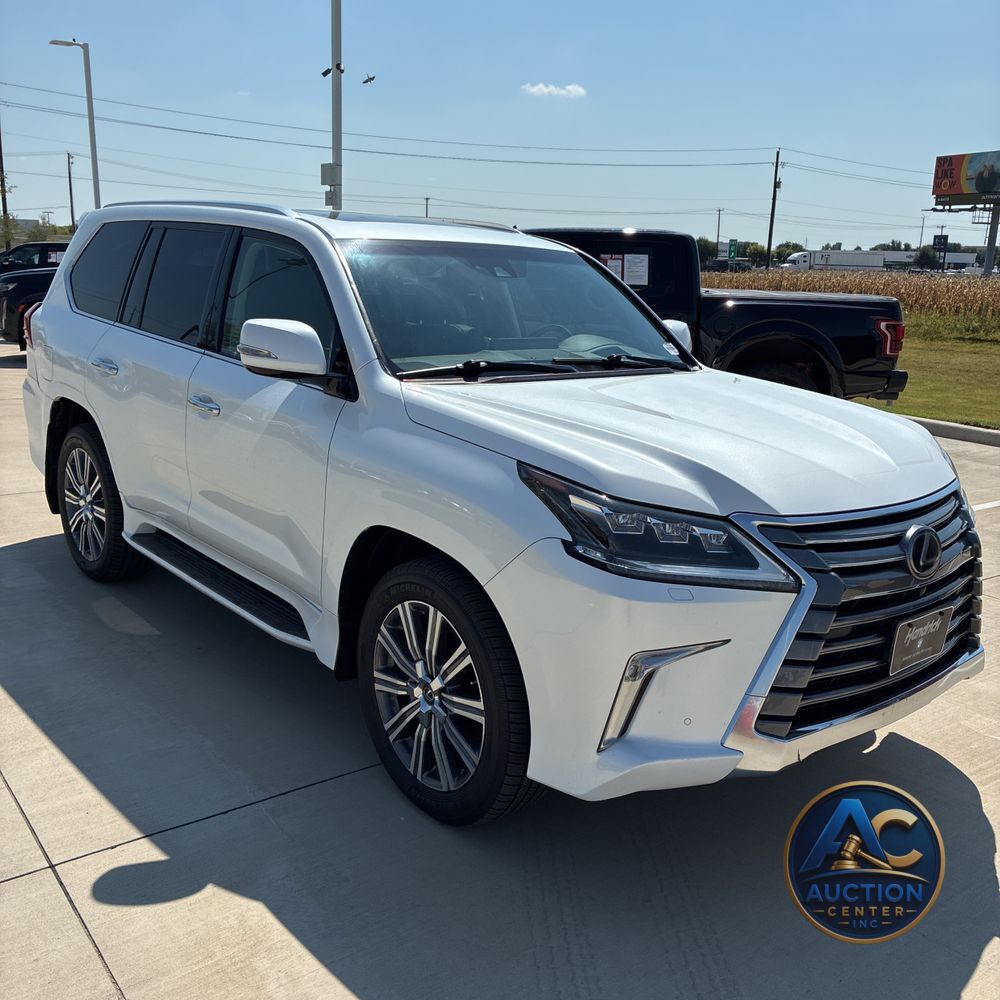 2018 Lexus LX 570 Three-Row