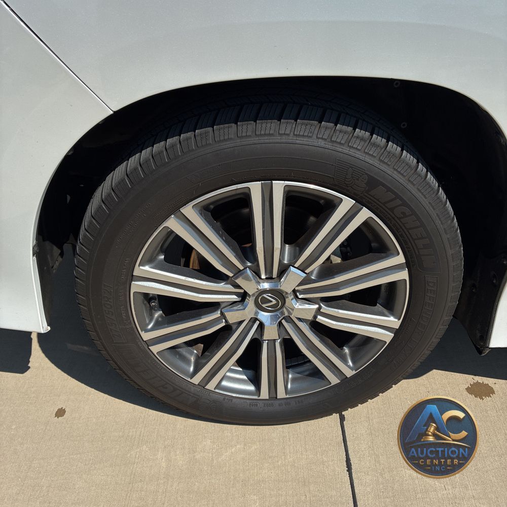 2018 Lexus LX 570 Three-Row