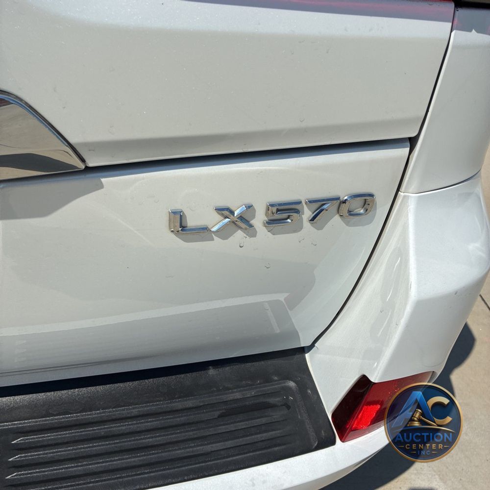 2018 Lexus LX 570 Three-Row