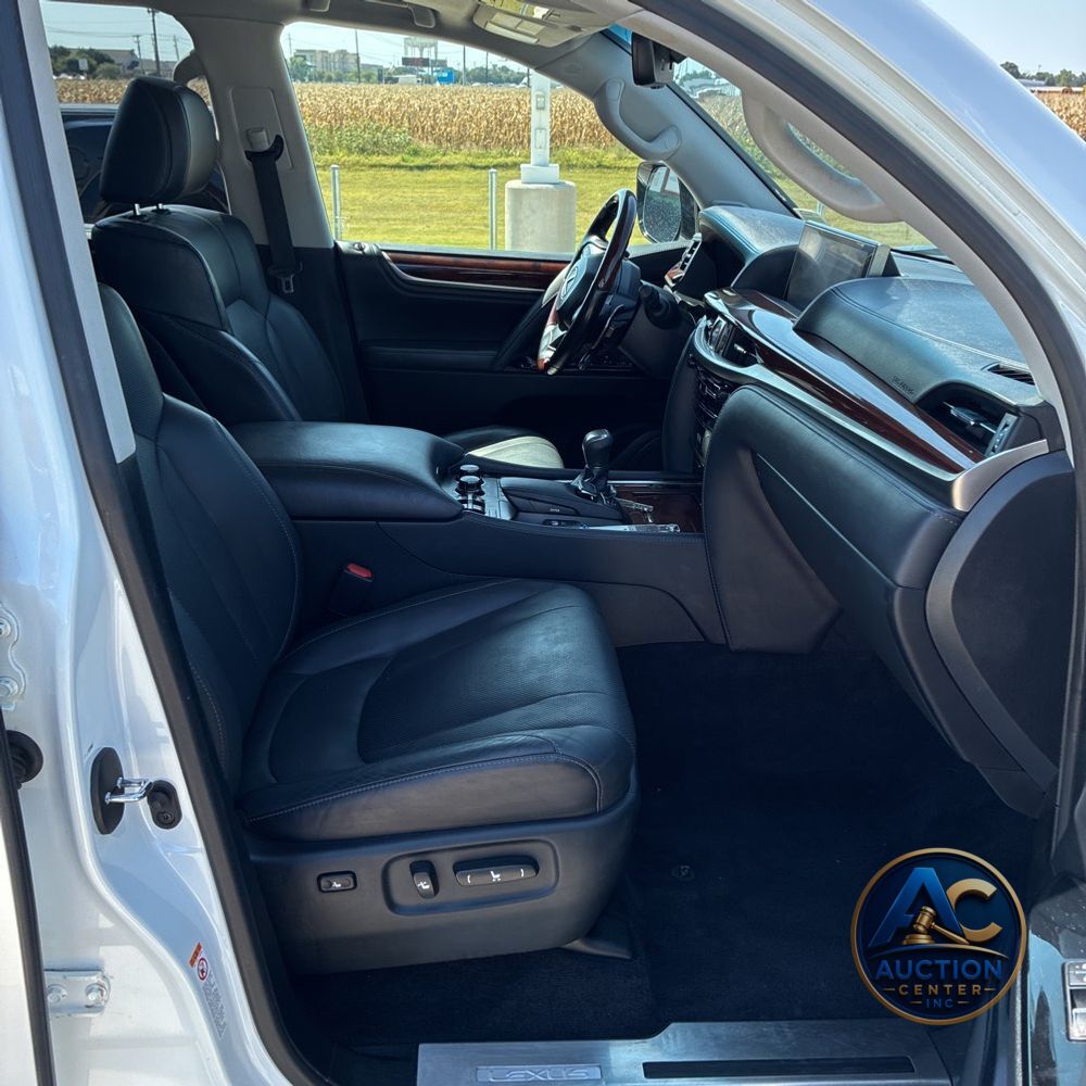 2018 Lexus LX 570 Three-Row