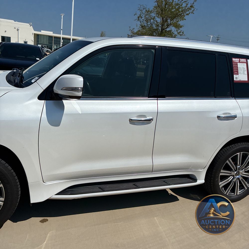 2018 Lexus LX 570 Three-Row