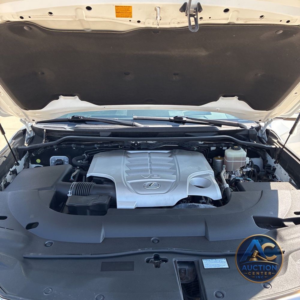 2018 Lexus LX 570 Three-Row