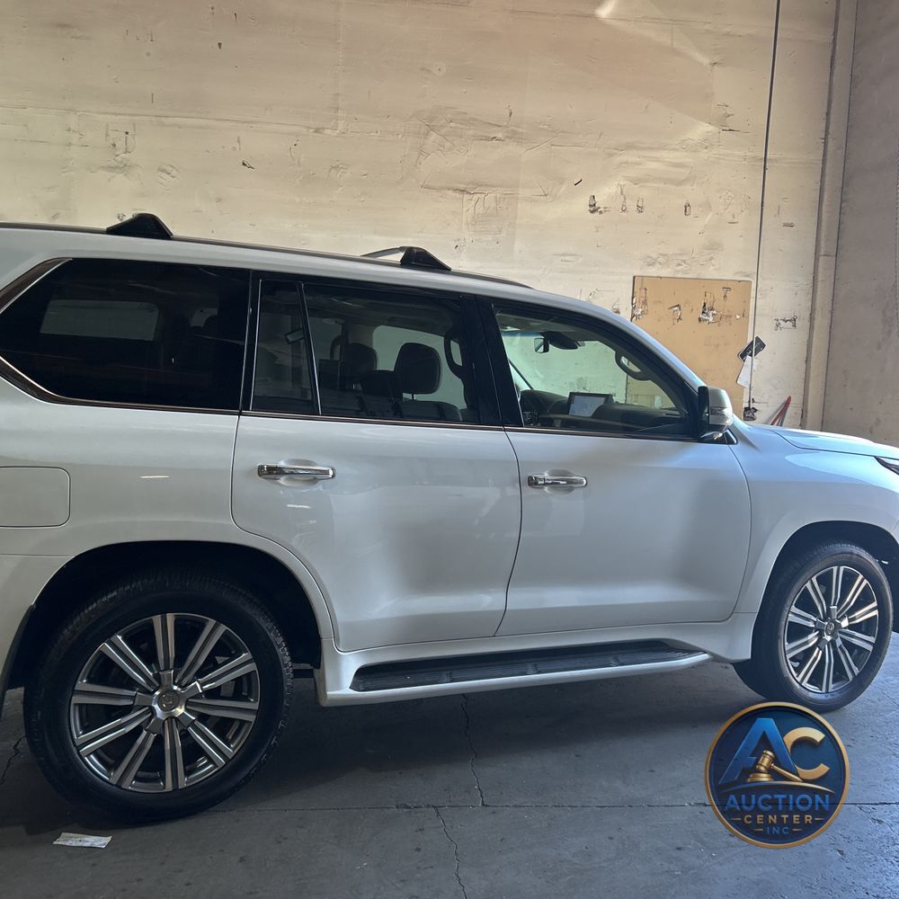 2017 Lexus LX 570 Base