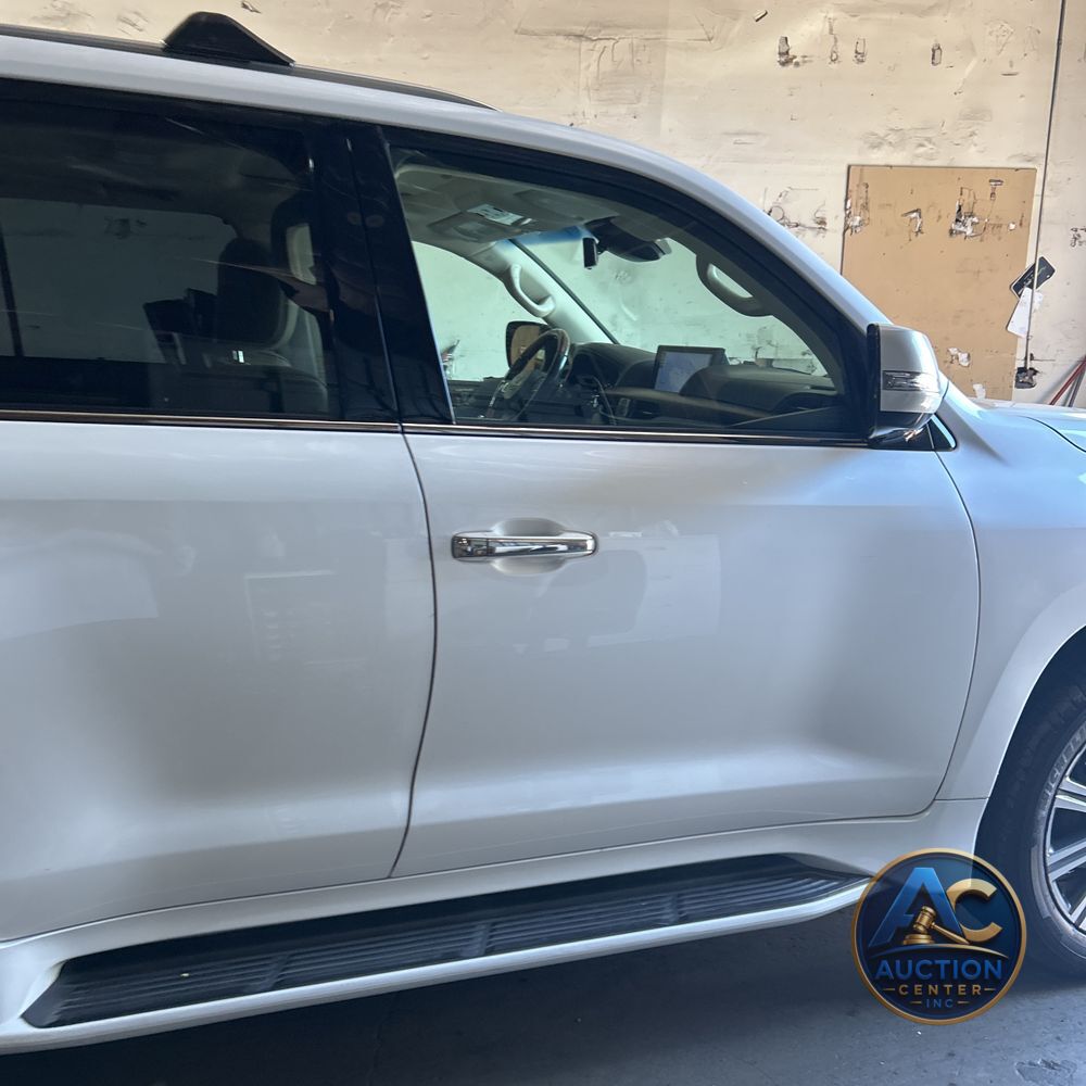 2017 Lexus LX 570 Base