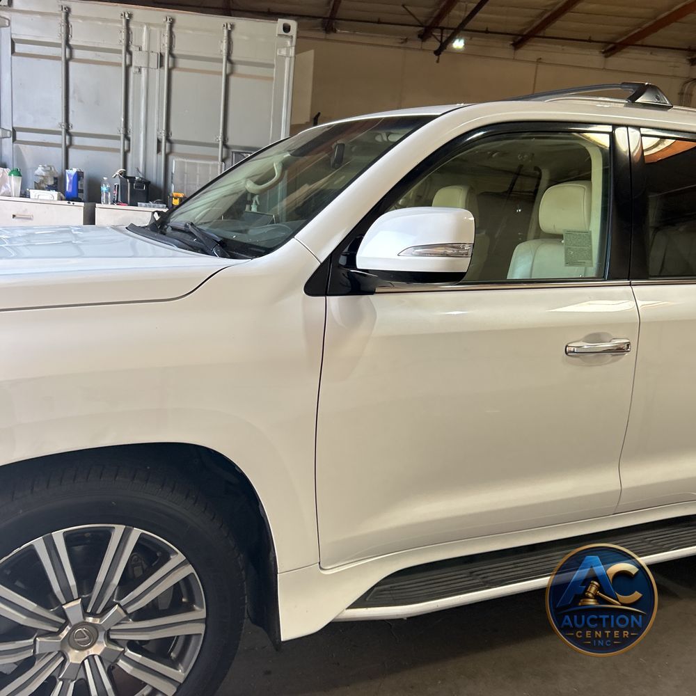 2017 Lexus LX 570 Base