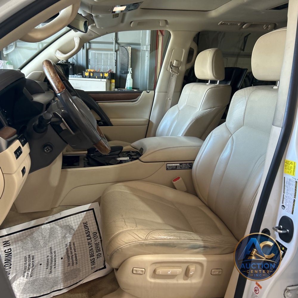 2017 Lexus LX 570 Base