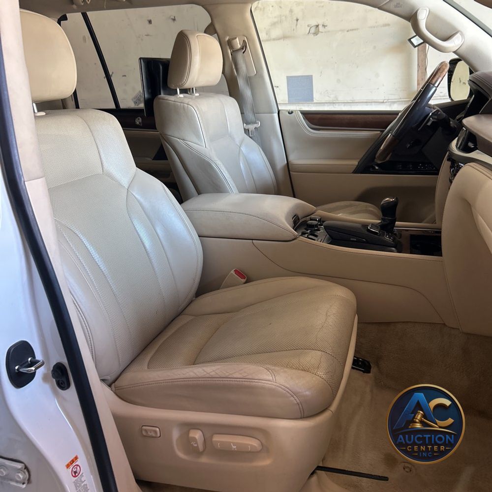 2017 Lexus LX 570 Base