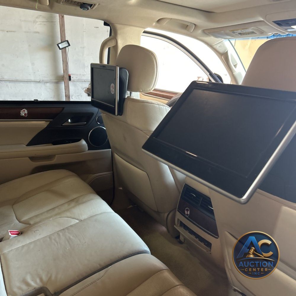 2017 Lexus LX 570 Base